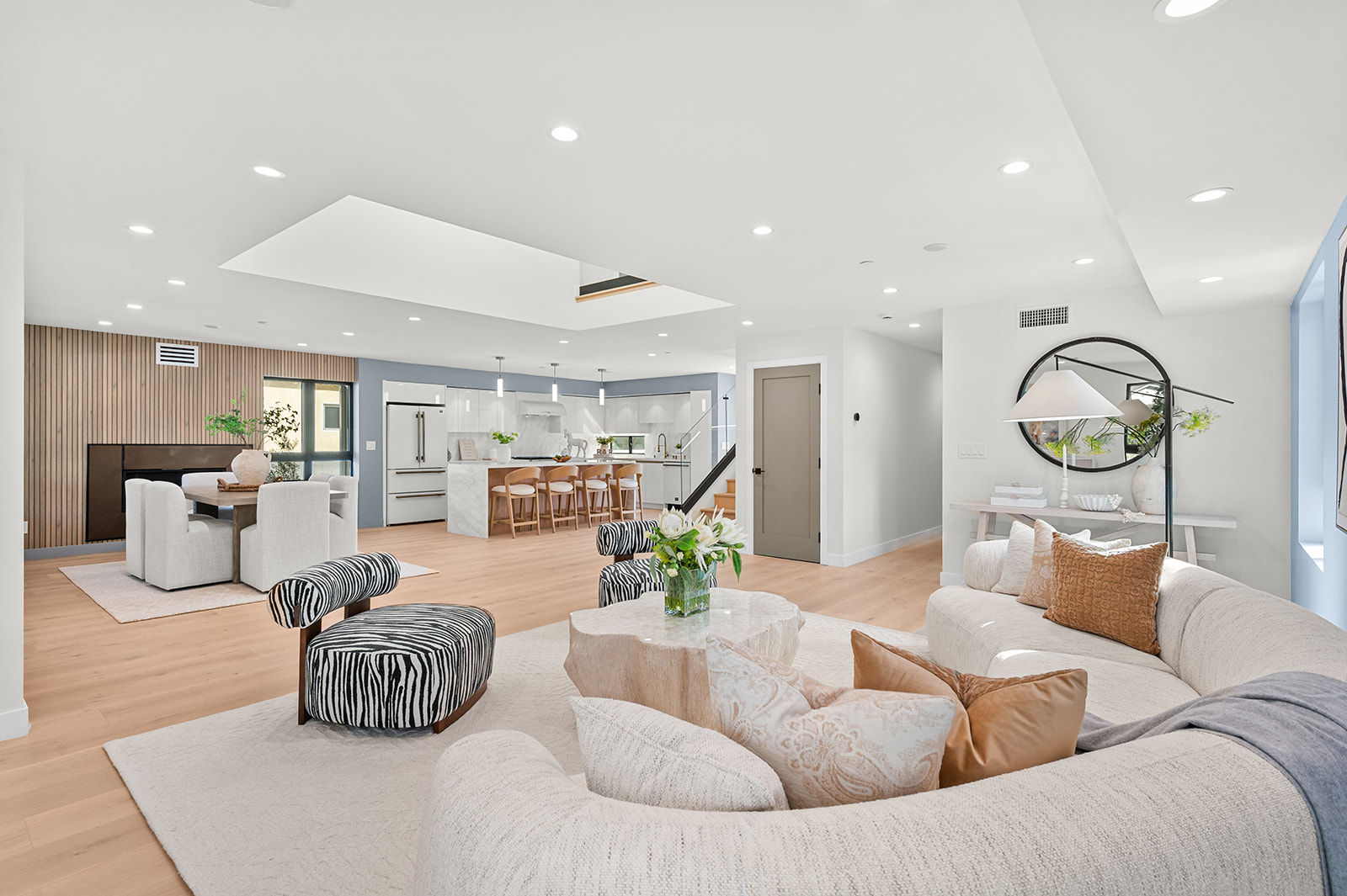 2843 Stoner Ave · photo 9
