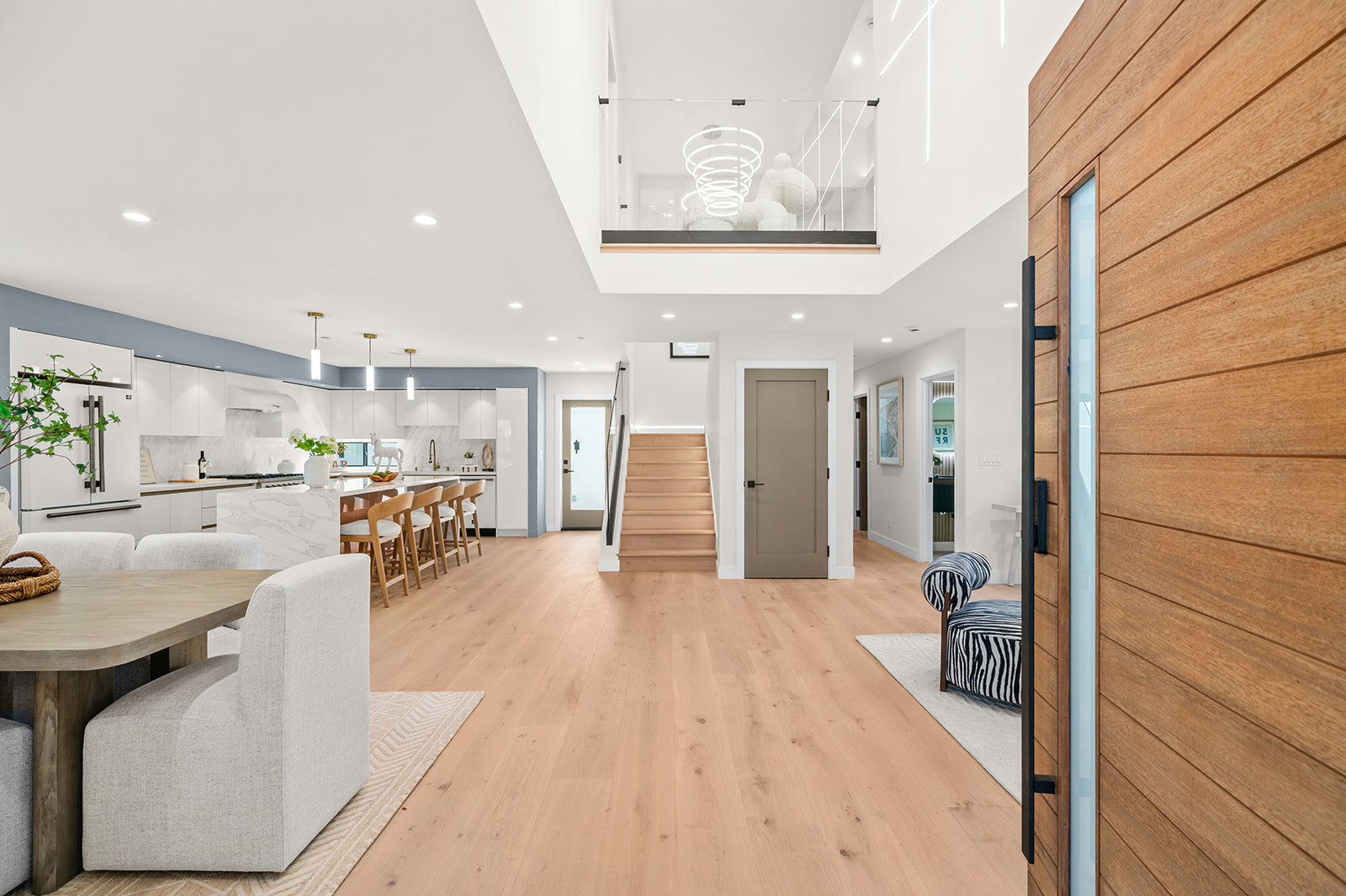 2843 Stoner Ave · photo 4