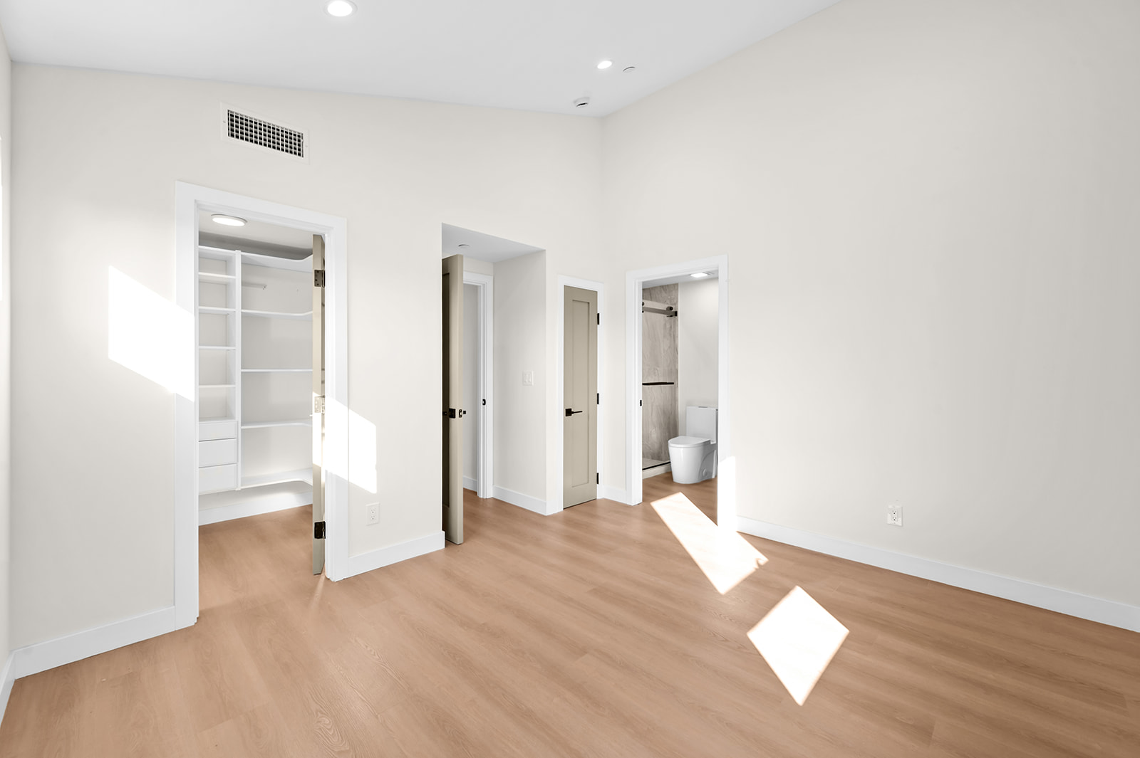 2843 Stoner Ave · photo 47
