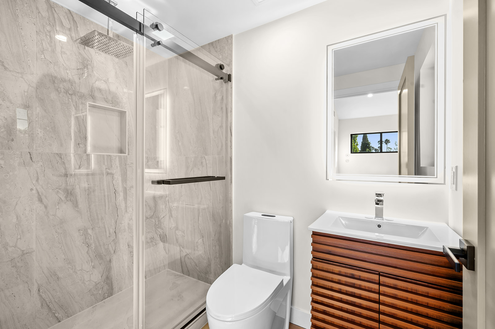 2843 Stoner Ave · photo 50